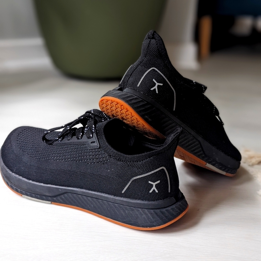 Flux Footwear Adapt Runner